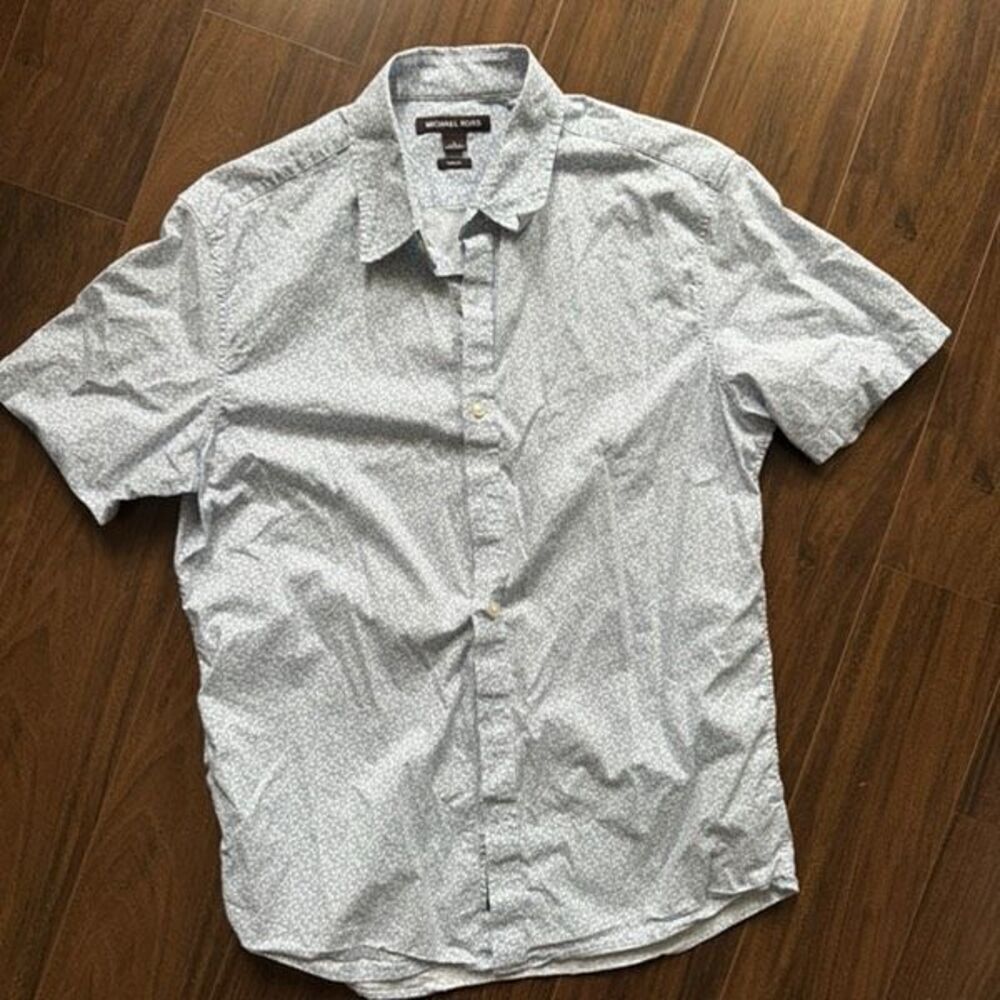 Michael Kors L men's short-sleeve button-front shirt with a small blue and white